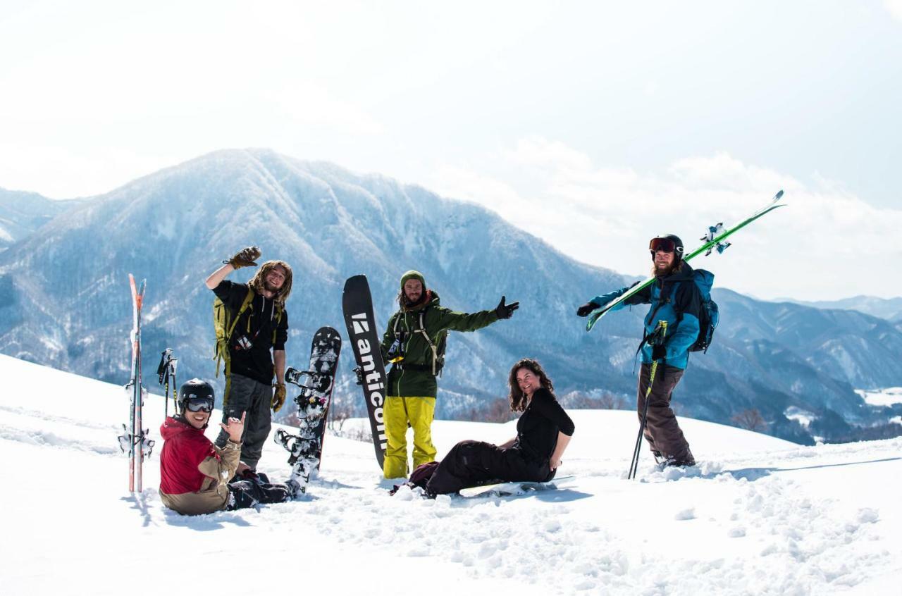 Hakuba Cortina Backpackers Vandrerhjem Otari Eksteriør bilde